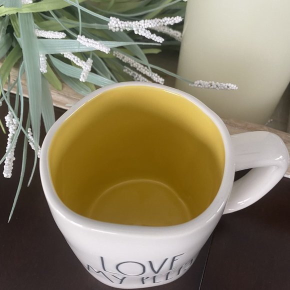Rae Dunn Mug Love My Peeps White /Yellow - Picture 3 of 4